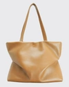 Chloé Judy Calfskin Tote Bag In 275 Soft Tan