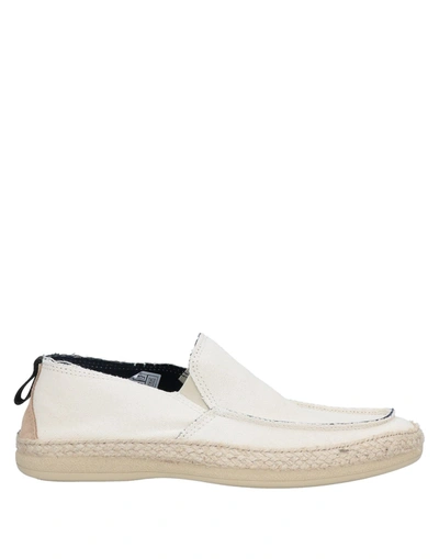 Docksteps Espadrilles In White
