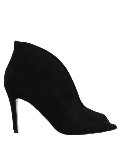 Liu •jo Ankle Boots In Black