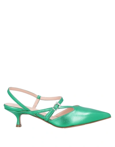 Anna F. Pumps In Green