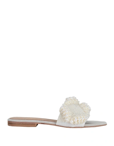 Fiorina Sandals In Ivory