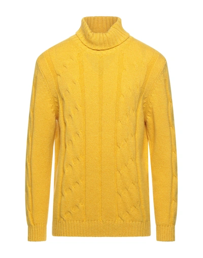 H953 Turtlenecks In Yellow
