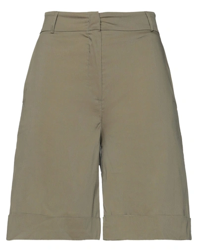 D-exterior D. Exterior Woman Shorts & Bermuda Shorts Military Green Size 4 Cotton, Polyamide, Elastane