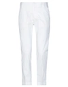 Entre Amis Pants In White