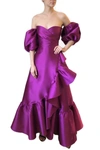 SACHIN & BABI LANAH GOWN,68E62115-61F2-BD4E-BB2C-CDF72B10FF4C