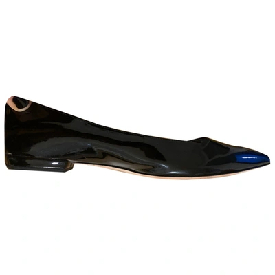 Pre-owned Giorgio Armani Patent Leather Ballet Flats In Black