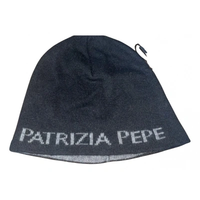 Pre-owned Patrizia Pepe Wool Cap In Black