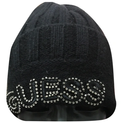 Pre-owned Guess Wool Hat In Black