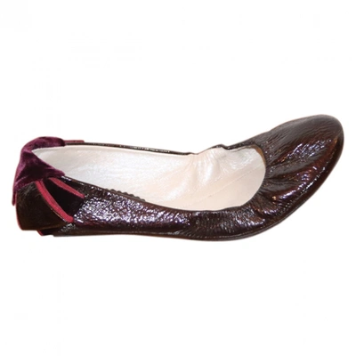 Pre-owned Maloles Patent Leather Ballet Flats In Burgundy