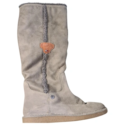 Pre-owned Tommy Hilfiger Boots In Grey