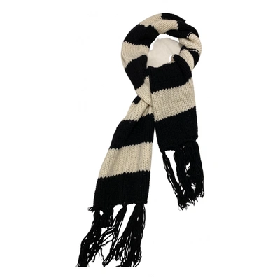 Pre-owned Denny Rose Wool Scarf In White