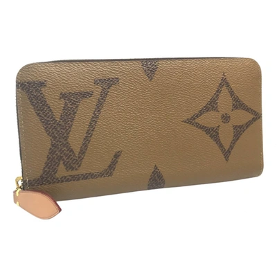Pre-owned Louis Vuitton Cloth Wallet In Brown