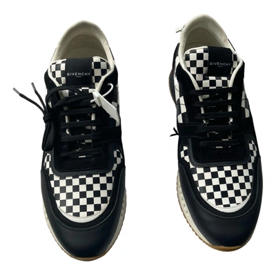 Pre-owned Givenchy Runner Active Cloth Low Trainers In Black