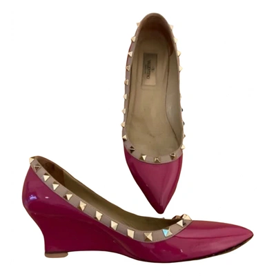Pre-owned Valentino Garavani Rockstud Patent Leather Heels In Pink