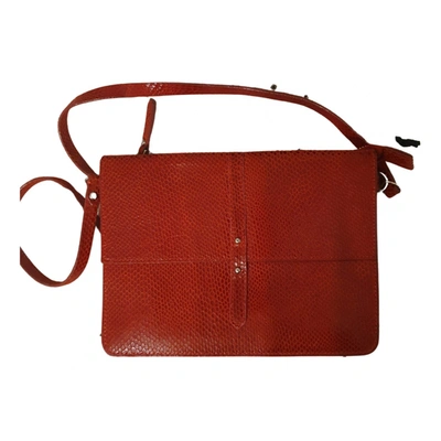 Pre-owned Petite Mendigote Leather Crossbody Bag In Red