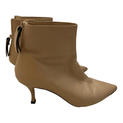 Pre-owned Stuart Weitzman Leather Ankle Boots In Beige