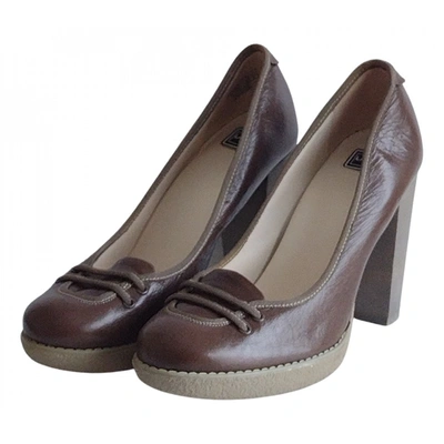 Pre-owned Lacoste Leather Heels In Brown