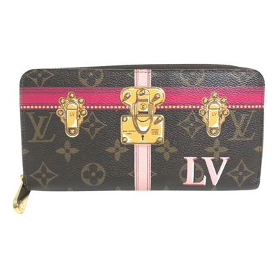 Pre-owned Louis Vuitton Cloth Wallet In Brown