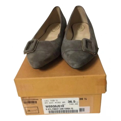 Pre-owned Tod's Ballet Flats In Ecru