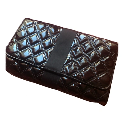 Pre-owned Manoukian Patent Leather Clutch Bag In Black
