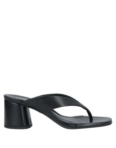 Formentini Toe Strap Sandals In Black
