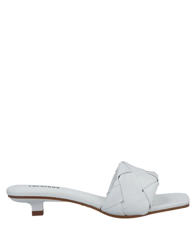 Lola Cruz Sandals In White