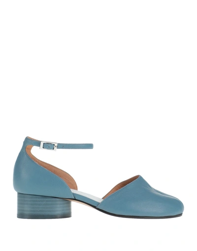 Maison Margiela Pumps In Pastel Blue