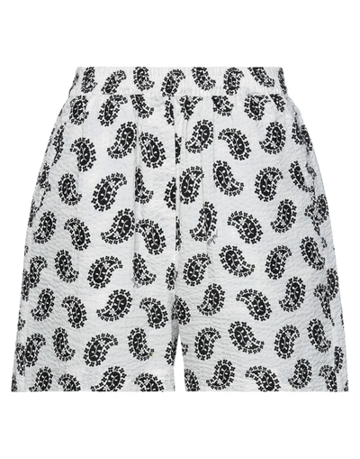 Msgm Woman Shorts & Bermuda Shorts White Size 0 Cotton