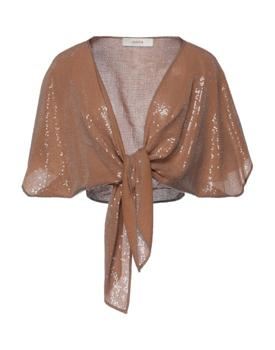 Jucca Shrugs In Camel