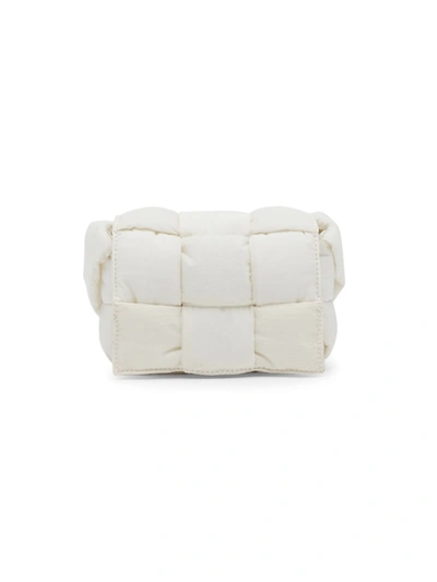 Bottega Veneta Borsa Intrecciato Mini Pillow Bag In 9007 White Silver