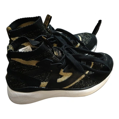 Pre-owned Roberto Cavalli Trainers In Black