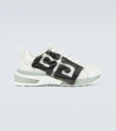 Givenchy Giv 1 系带运动鞋 In White
