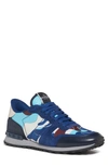 Valentino Garavani Camouflage Rockrunner Sneakers In Blue