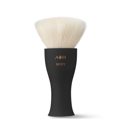 Amanda Harrington The Small Body Brush