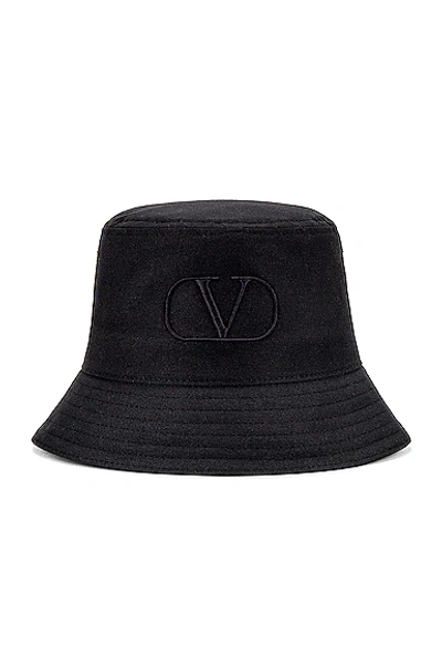 Valentino Garavani Black Vlogo Signature Bucket Hat