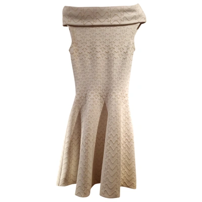 Pre-owned Alaïa Wool Mid-length Dress In Ecru