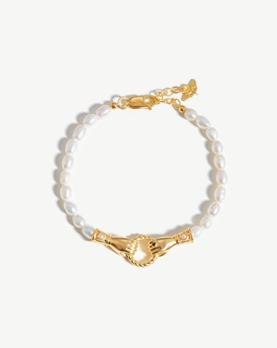 Missoma Harris Reed In Good Hands Pearl Bracelet In Gold
