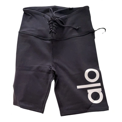 Pre-owned Alo Yoga Mini Short In Black