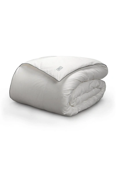 Pg Goods White Down 400tc Comforter In White With Navy/teal Cord