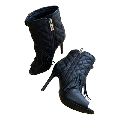 Pre-owned Schutz Leather Ankle Boots In Black