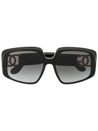 Dolce & Gabbana Oversized Logo-plaque Sunglasses In Black