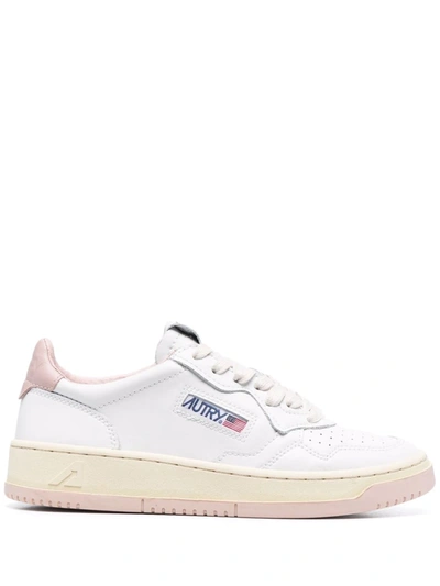 Autry Medalist Low-top Sneakers In White