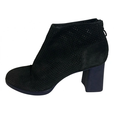 Pre-owned Camper Ankle Boots In Black