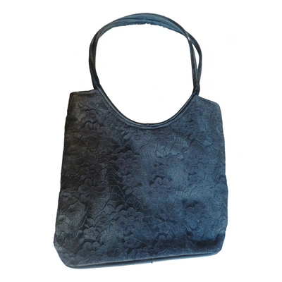 Pre-owned Kenneth Cole Cloth Handbag In Black