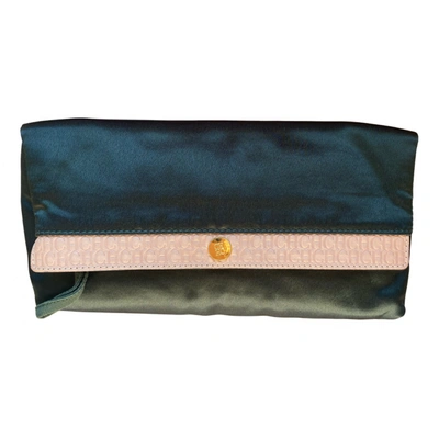 Pre-owned Carolina Herrera Leather Clutch Bag In Green