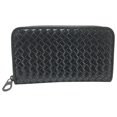 Pre-owned Bottega Veneta Patent Leather Wallet In Black