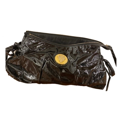 Pre-owned Gucci Hysteria Patent Leather Clutch Bag In Black