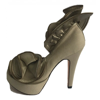 Pre-owned Emma Cook Leather Heels In Beige