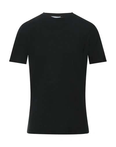 Diktat T-shirts In Black