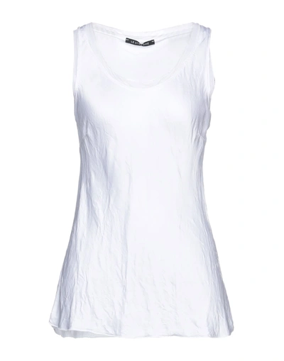 Le Streghe Tops In White